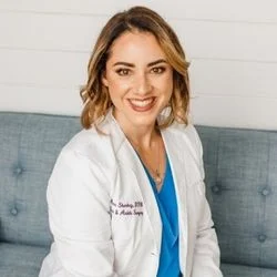 doctor Anne Sharkey. She's a podiatrist based in Texas and she's a contributor to betformyfeet.com in topics related to footcare.