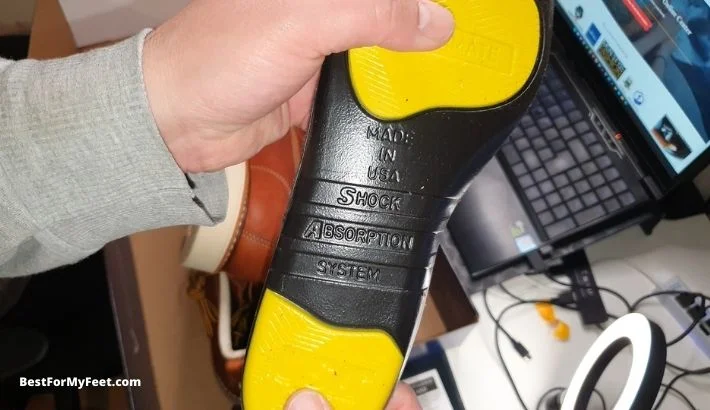 Thorogood 804 4200 comes with a removable insole.